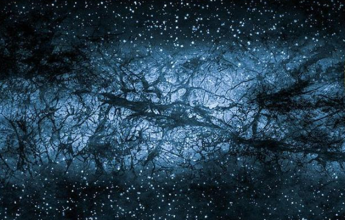 银河系@银河系正带着地球走上一条不归路，可它永远都到达不了目的地！