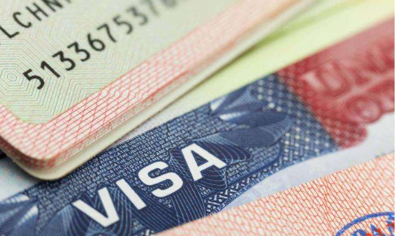 美国|疫情之下雪上加霜！37万在美留学生做出艰难抉择！白宫一夜损失410亿！