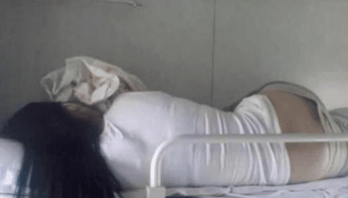 |弟弟的女同学才刚上初一，就已经这么早熟了？哈哈哈哈哈