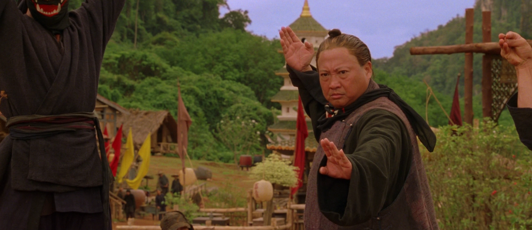 路易斯：2004年，成龙花1亿美元拍《环游地球80天》，成了影迷心中一根刺