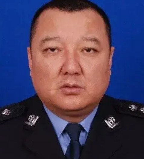 前方冲锋号|内蒙古官场“大地震”!整个公安局被起诉,局长带头犯罪涉案金额超14亿