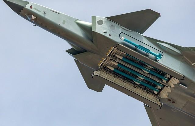 F-35：F-22、F-35和苏-57均有机炮，歼-20到底有没有？