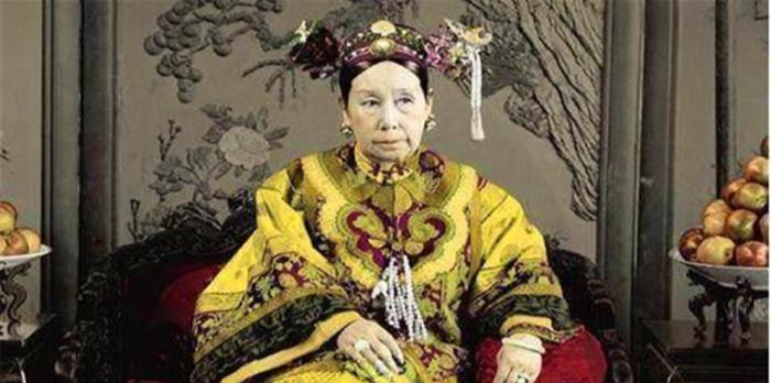 慈禧太后|慈禧最爱吃这两道菜, 并且一吃就是13年, 难怪大清朝灭亡得这么快