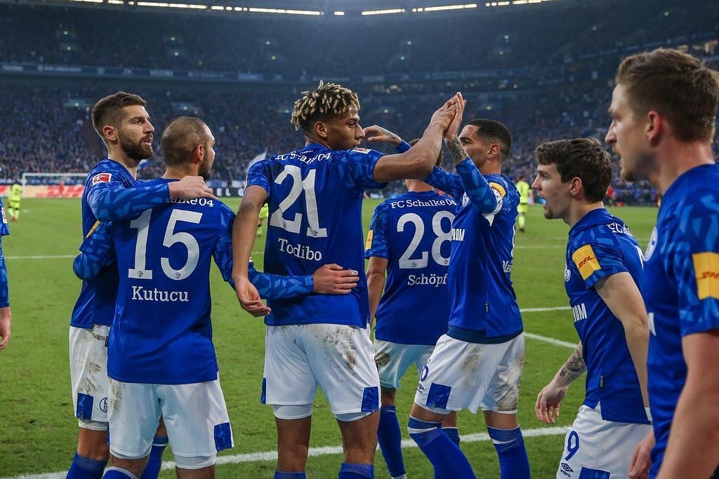 #巴塞罗那#仅仅2000万！巴萨就将未来的后防核心卖了？很可惜，但有可能