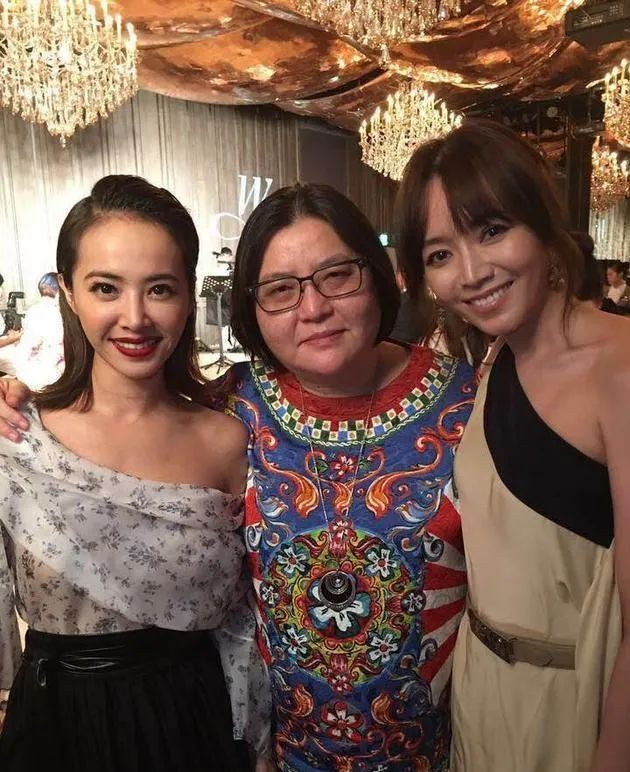 关晓彤|昆凌蔡依林前赴后继的翻车,侯佩岑真是神级前女友了