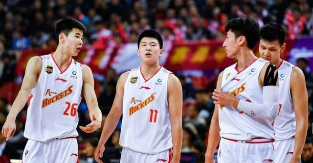 #北控男篮#CBA全华班开赛起波澜！一队力挺盼巅峰时代，一队反对拒再成鱼腩！