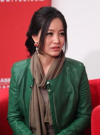 斯琴格日乐：她4次登上春晚舞台，怀孕后自杀又被迫堕胎，今52岁无人敢娶