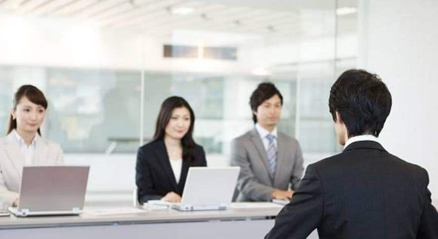 @面试官：“李”字少了木，念什么？回答“子”的人，都出局了！