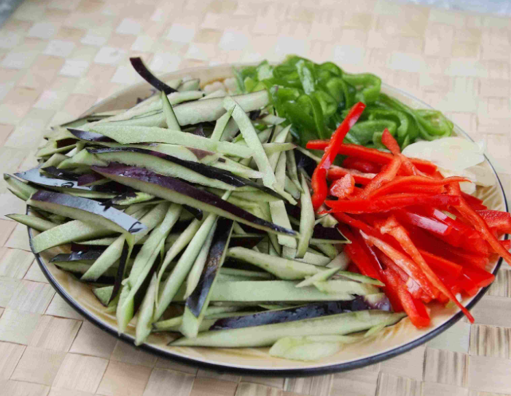 『长寿』98岁老人分享长寿经验，吃好3种“硒食物”，癌症不攻自破