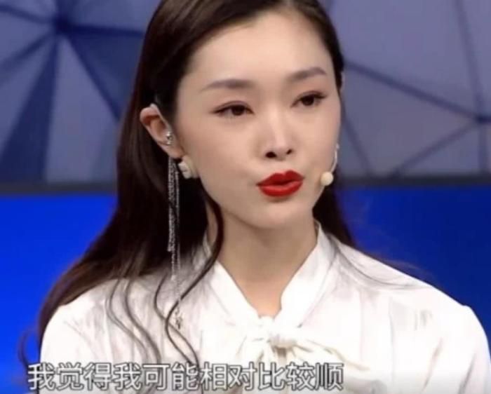 『张睿』张睿曝宋轶大学时有很多人追，本以为开玩笑，但看到17岁的牛奶肌给跪了