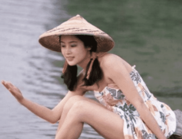 陈红|她被称为“大陆第一美人”，到底有多美，看到年轻的照片就知道了！