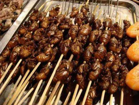 果冻：这5种“烧烤”，是90后的最爱，却被00后嫌弃：白送我也不敢吃！