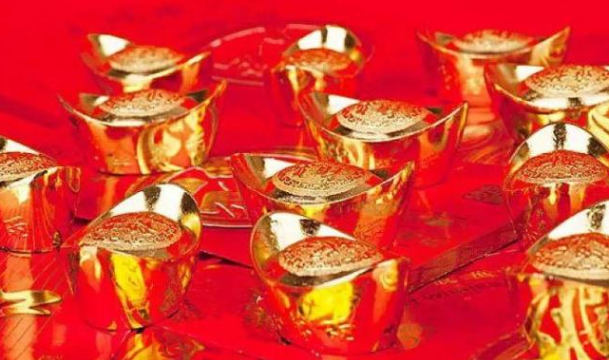 「生肖」家有四生肖，多金却不露富，5月初财运滚滚来，双喜临门！