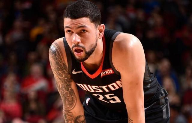 火箭队|首场热身赛 火箭的排兵布阵透露出诸多信息 轮转次序或许已定