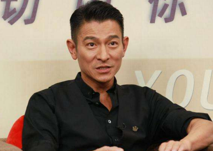 刘德华|不配当导师，出道近四十年只唱红三首歌，刘德华真敢说