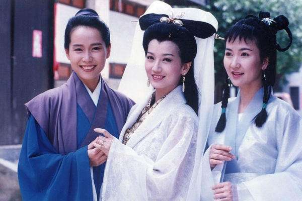 亮剑@《新白娘子》搞笑穿帮，张张有笑点，网友：骗了我20多年啊