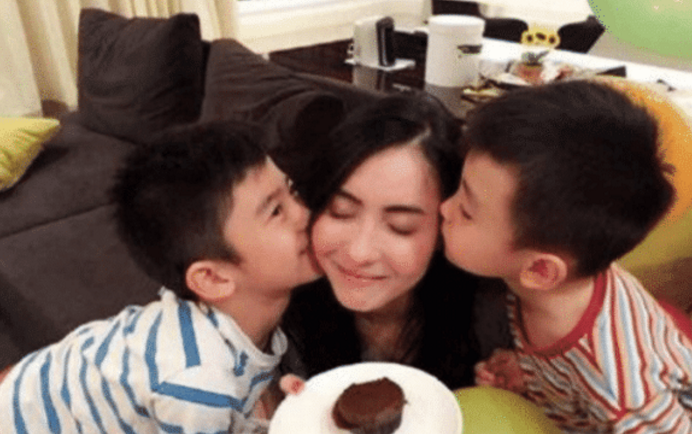 张柏芝■39岁的张柏芝前半生是“烈酒”，生了3个孩子后，变成了“浓茶”