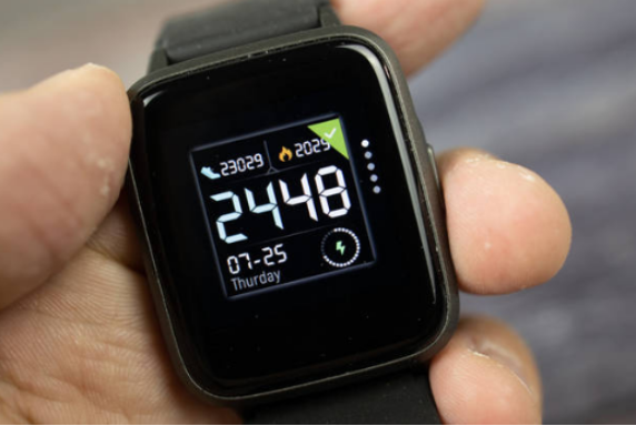 掌阅■强大的智能手表,拥有和小爱机器人一样的功能,给你不一样的体验