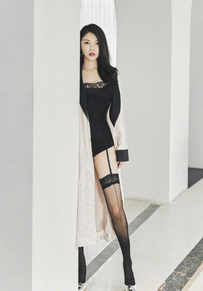 王晶为她下3年功夫,刘德华和甄子丹都带不动,沈腾却带她狂赚25亿