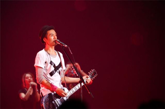 [马东]乐队选手灵魂有趣，宝藏歌迷并不是马东，而是心柔成水的张亚东