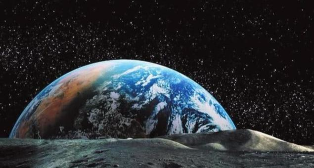 『月球』在月球上睡24小时, 相当于地球多少年? 科学家的回答出乎意料