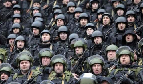 车臣：史上最搞笑的战争，子弹打没了，指挥官：去敌营买点，回来继续打