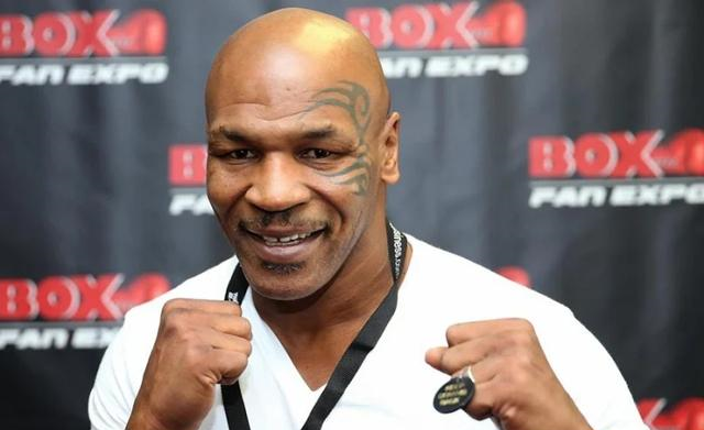 迈克·泰森■53岁的泰森还能打得动吗?知名教练:他的速度可以与21岁拳手媲美