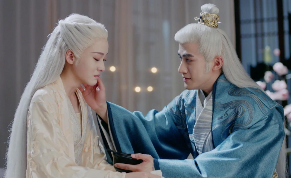 王思聪|婚后没戏可拍负债累累,靠卖老婆的名牌包为生,咸鱼翻身