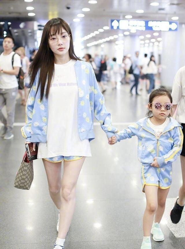 「李小璐」李小璐被爆已怀孕将领证，未婚夫对甜馨很好，贾乃亮也太能忍了吧