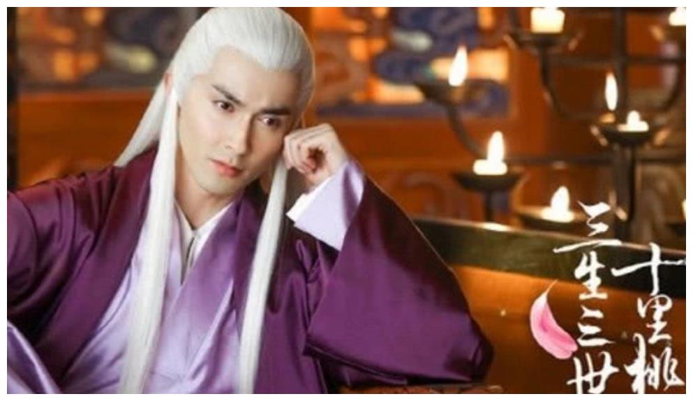 #杨幂#“快递员”被杨幂发掘，签到旗下红遍全国，网友：杨幂眼光真毒！