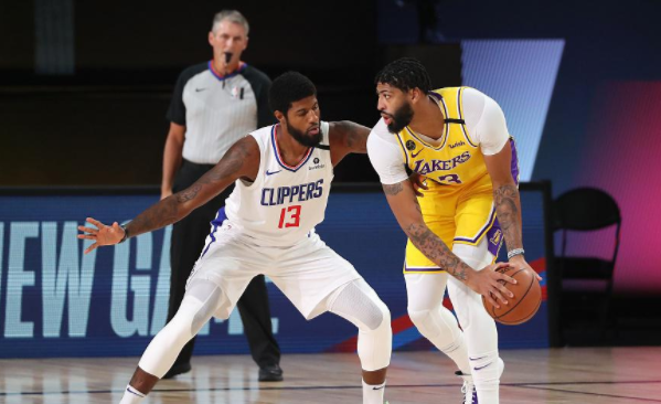 湖人队|开门红!湖人103-101快船,詹眉合砍50+19+11,卡椒58分