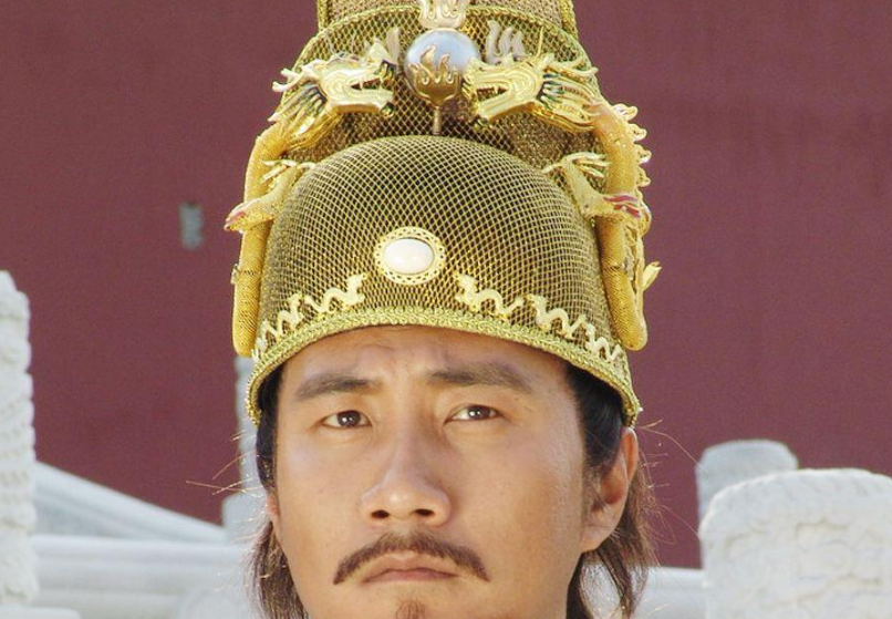 郭沫若|郭沫若和明朝到底有啥仇，为何老想着刨朱家祖坟？你看他祖先是谁