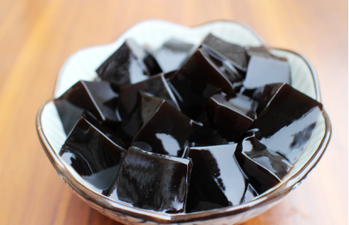 『龟苓膏』这6种零食最让人难以下咽，普通人至少吃过1种，全吃过的大神！