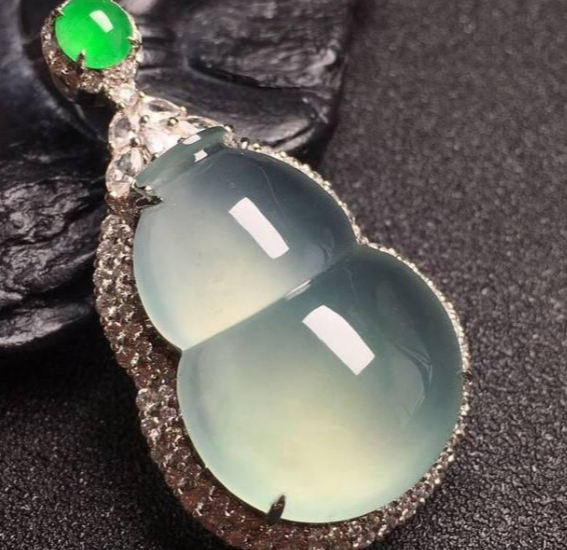 象牙|戴翡翠的讲究，不同身份得选不同的款式，千万要注意了