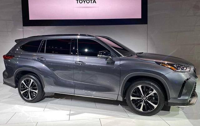 丰田汉兰达|时隔六年汉兰达终于换代, 搭载3.5L V6引擎, 这次真变\年轻\了