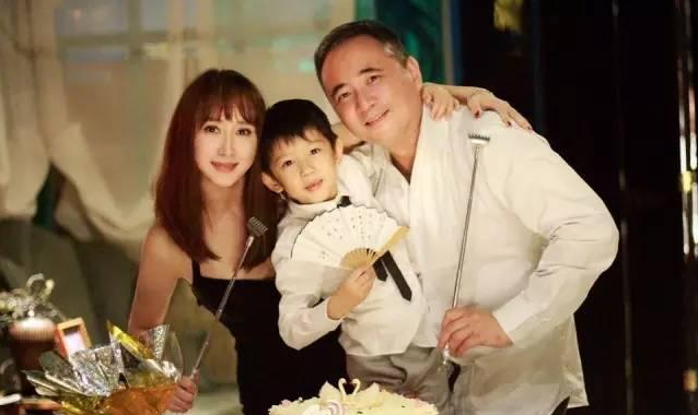 胡静|4位嫁入豪门的女星，却从来不炫富