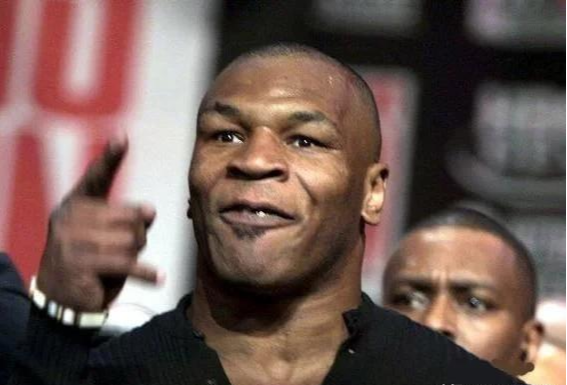 『迈克·泰森』别再挑战泰森了，请给自己和中国武者留些尊严。