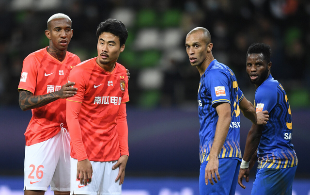 广州恒大|创造历史！恒大28人亚冠名单浮现：4外援+3归化领衔，6大新星无缘