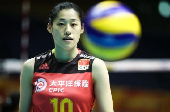 [女排]豪门惨败敲响警钟！女排应做无朱婷准备，2人成郎平B计划核心