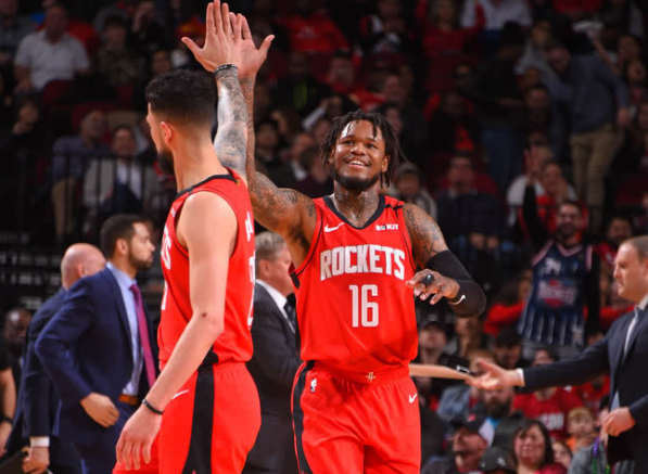 埃里克·戈登|20分+20分+16分,突然遭弃用!固执的教练+平庸的核心,你该离开了