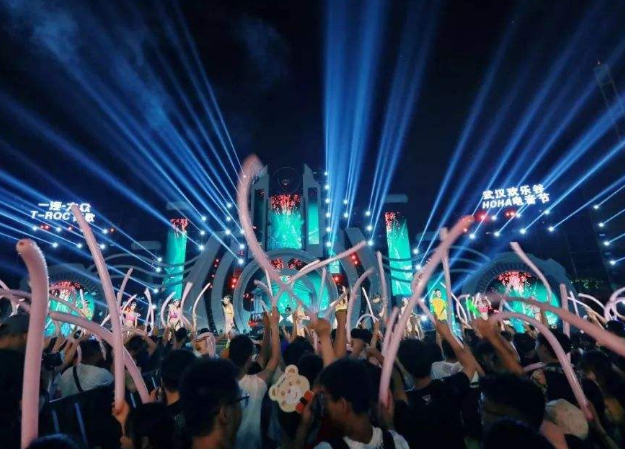 摇滚乐|在刘昊的眼中，乐队hot5里joyside是唯一的摇滚乐，也不要忘了摇滚乐