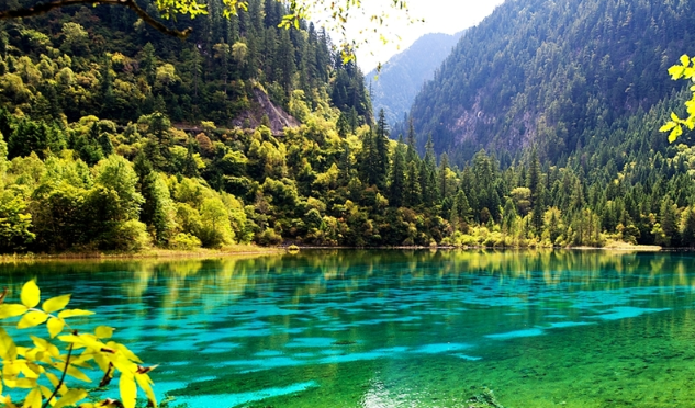 『五彩池』国内美景那么多，选一诗画美景地，放松一下心情吧！