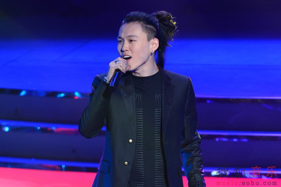 「中国好声音」他因《中国好声音》而出名,靠一首歌火遍全国,作品火了之后他却没了热度