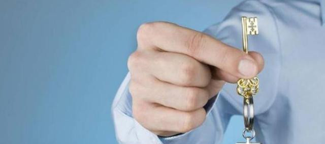 楼市怪象：富人在卖房，穷人在买房，业内人士提出良心建议