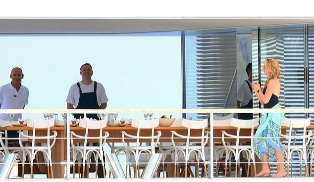 乔布斯|新冠是啥?乔布斯遗孀劳伦整个夏天都在80米私人游轮和男船员享乐