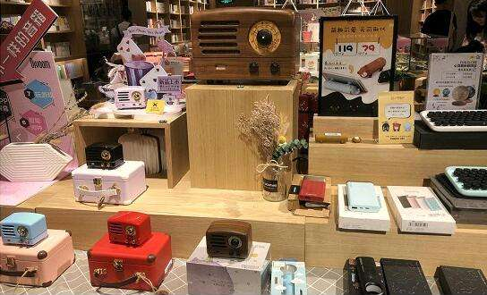 自媒体：网上讲电商抖音创业的很多，而我这个行业很少，因为都在埋头赚钱