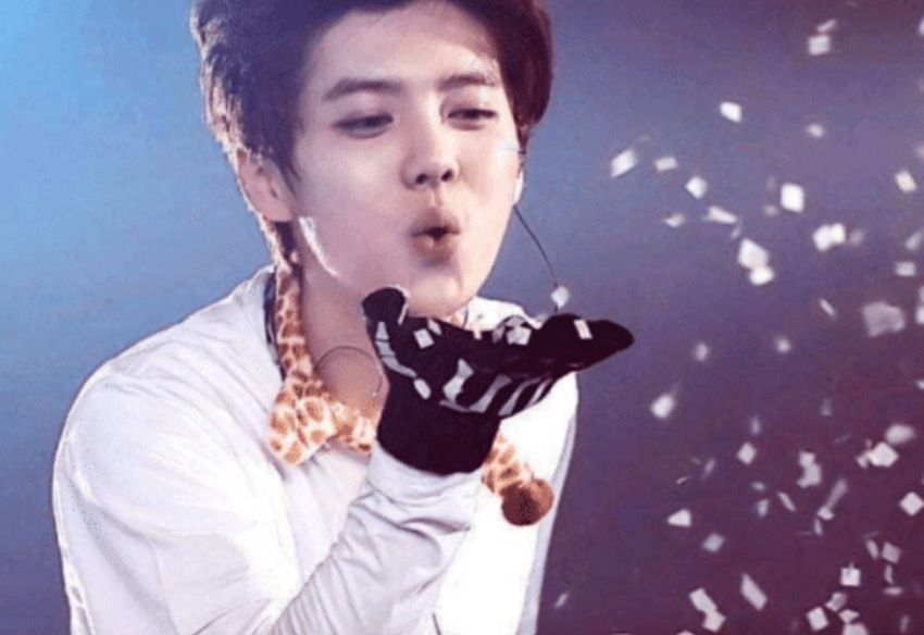 『关晓彤』当年关晓彤拍摄“卫生棉”广告，未P图遭曝光，网友：原来鹿晗好这口