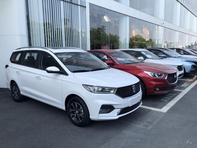 「宝骏360」宝骏360车主真实评价，六座空间大配置全油耗还低