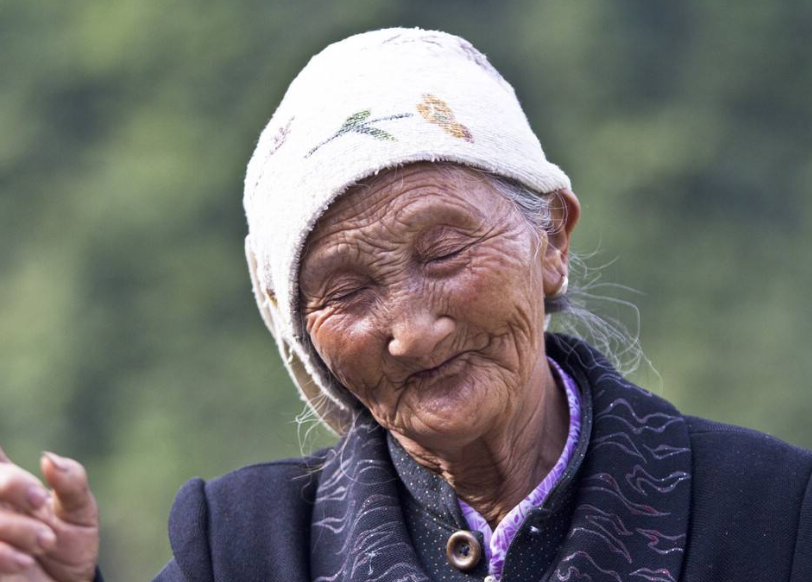 『长寿』98岁老人分享长寿经验，吃好3种“硒食物”，癌症不攻自破