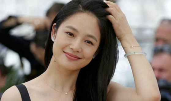 周韵|因长得漂亮， 被导演看中收为“囊中之物”的4大女星